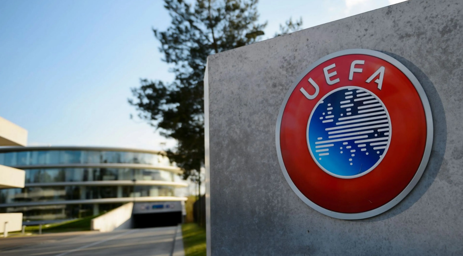 UEFA-1-658578fa58f57