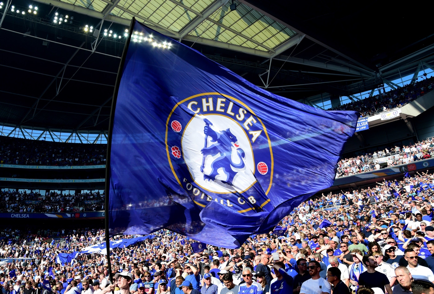 chelsea-fans-wembley-main-stock